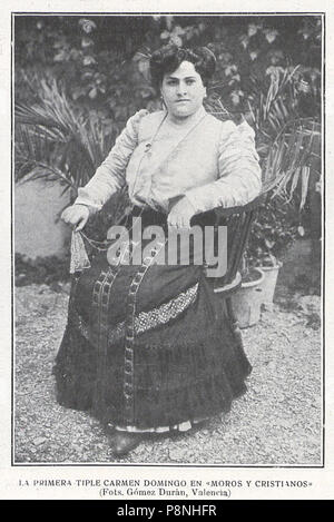 13 1905-07-01, El Teatro, la primera tiple Carmen Domingo en moros y cristianos, Gómez Durán Foto Stock