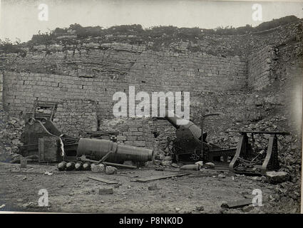 277 Eroberter italienischer 28 cm Mörser M 79 C am Campomolon. Aufgenommen am 24. Mai 1916. (BildID 15534266) Foto Stock