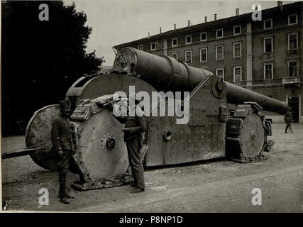 277 Erobertes italienisches 26 cm Schiffsgeschütz. Aufgenommen am 15. Juni 1916. (BildID 15534588) Foto Stock