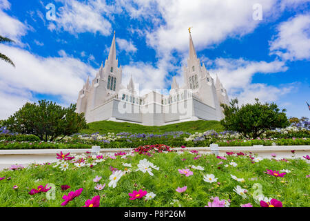 San Diego, 29 giu: vista esterna della bella San Diego California tempio su giu 29, 2018 a San Diego, California Foto Stock