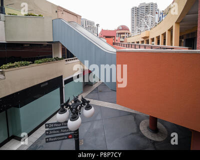 San Diego, giu 29: l'Horton Plaza Mall a giugno 29, 2018 a San Diego, California Foto Stock