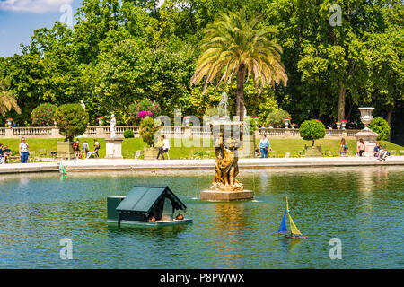 I Giardini di Lussemburgo in una bella giornata di sole a Parigi, Francia Foto Stock