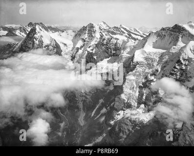 78 CH-NB - Eiger, Mönch, Finsteraarhorn und Jungfrau - Eduard Spelterini - EAD-WEHR-32082-B Foto Stock