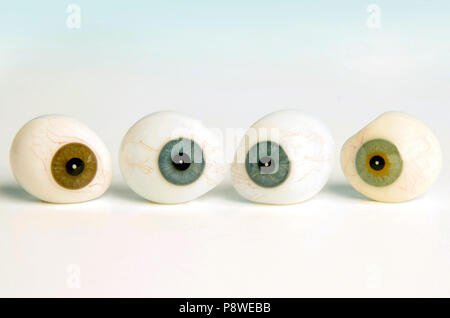 Bulbi oculari artificiale, tagliate Foto Stock