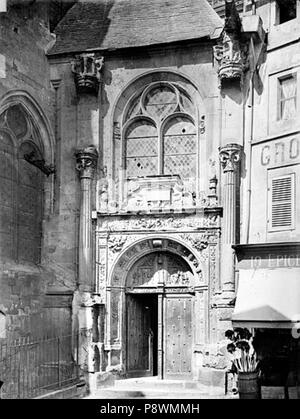 77 Cathédrale Saint-Maclou - Facciata nord, Porte latérale - Pontoise - Médiathèque de l'architecture et du patrimoine - APMH00018289 Foto Stock