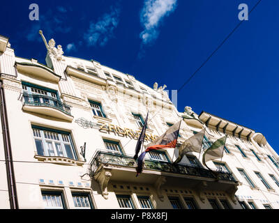 Art Nouveau housefront a Ljubljana, Slovenia Foto Stock