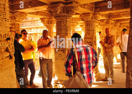 Arenaria tempel e Waterstorage passo ben di Rani ki Vav in Patan, Gujarat, India Foto Stock