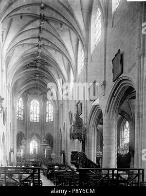 266 Eglise - Nef vue de l'entrée - Nemours - Médiathèque de l'architecture et du patrimoine - APMH00035872 Foto Stock