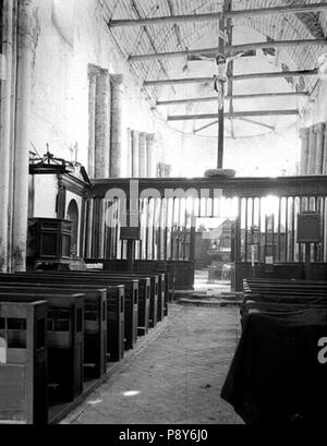 266 Eglise - Nef, vue de l'entrée - Paroy - Médiathèque de l'architecture et du patrimoine - APMH00031741 Foto Stock