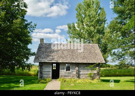 Log Cabin replica presso il sito di Laura Ingalls Wilder i natali, impostazione per il libro "Piccola casa in grandi boschi", Pipino, Wisconsin, STATI UNITI D'AMERICA Foto Stock