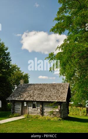 Log Cabin replica presso il sito di Laura Ingalls Wilder i natali, impostazione per il libro "Piccola casa in grandi boschi", Pipino, Wisconsin, STATI UNITI D'AMERICA Foto Stock