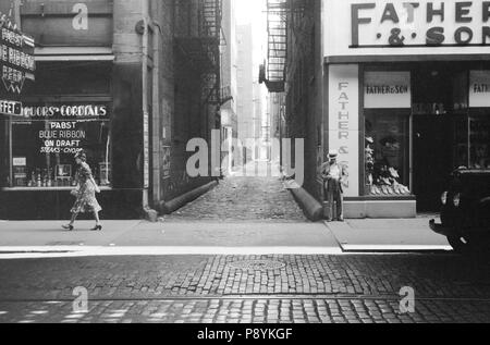 Vicolo, Downtown Chicago, Illinois, USA, John Vachon, Farm Security Administration, Luglio 1940 Foto Stock