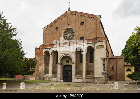 La Cappella degli Scrovegni a Padova nel periodo estivo Foto Stock