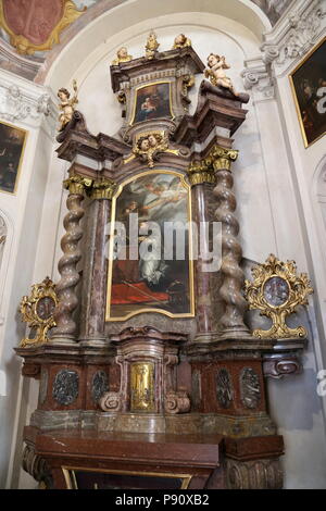 All'interno del Santuario Basilica di San Giorgio, St George Square, il Castello di Praga, Hradčany, Praga Cechia (Repubblica Ceca), Europa Foto Stock