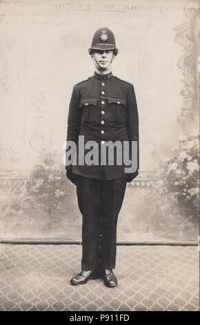 Vintage Fotografia di Hampshire? Constabulary funzionario di polizia, PC 170 Foto Stock