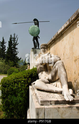 In Europa, in Grecia, Grecia centrale, delle Termopili , sito della battaglia i Greci nel 480 A.C., monumento al Leonidas Foto Stock