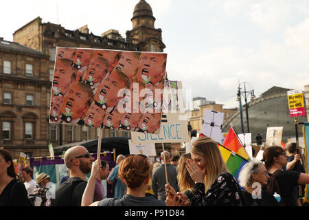 Glasgow, Regno Unito, 13 luglio 2018. Trump protesta Glasgow, George Square, Scozia, UK Credit: Kirsty Nichol MacInnes/Alamy Live News Foto Stock