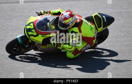 Hohenstein-ernstthal, Germania. 14 Luglio, 2018. Il tedesco Gran Premio di motociclismo, Qualifiche Moto2 al Sachsenring. Dominique Aegerter (Svizzera, Kiefer Racing) in azione. Credito: Hendrik Schmidt/dpa-Zentralbild/dpa/Alamy Live News Foto Stock