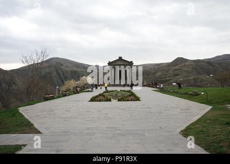 Il Tempio di Garni un classico tempietto ellenistico in Garni, Armenia Foto Stock