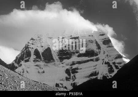 La parete nord del monte Kailash (6638 metri), il più sacro picco himalayano buddista per & pellegrini indù - TIBET Foto Stock