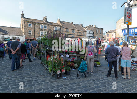 Otley Street Market svoltasi martedì, venerdì e sabato Foto Stock