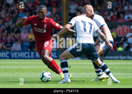 Bury, Regno Unito, 14 luglio 2018. Liverpool è Daniel Sturridge in azione durante la partita di oggi 14 luglio 2018 , Gigg Lane, Bury, Inghilterra; la pre-stagione amichevole , Bury v Liverpool Foto Stock