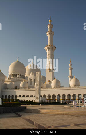 Emirati Arabi Uniti, Emirati Arabi, Abu Dhabi City, Sheikh Zayed Grande Moschea, costruito 1996 - 2007 Foto Stock