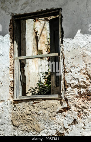 Scene e Street View da Albufeira Portogallo su una soleggiata giornata estiva Foto Stock