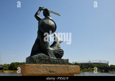 La sirena di Varsavia (Syrenka Warszawska), una statua sulla banca del fiume Vistola nel Powiśle distretto di Varsavia, Polonia. Foto Stock