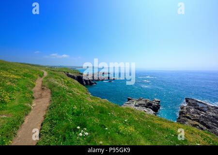 Sud ovest via costiera,Godrevy testa,Gwithian Godrevy,Costa del patrimonio,Cornwall,l'Inghilterra,UK Foto Stock