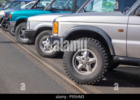 Classic Landrovers sul display Foto Stock