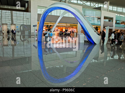 Al banco informazioni al Terminal 2, Dall'Aeroporto Internazionale Incheon di Seoul, Seoul, Corea del Sud Foto Stock