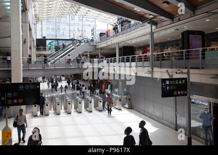 Stazione dei treni di Gare Du Nord di Parigi, Francia Foto Stock