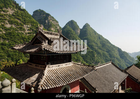 I tetti di monasteri dei monti Wudang Foto Stock