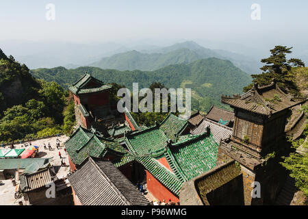 I tetti di monasteri dei monti Wudang Foto Stock