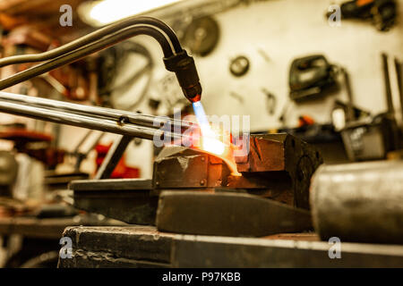 Bombola di gas saldatrice. Autogen. Foto Stock