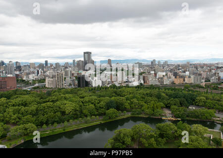 Vista aerea della città di Osaka dal castello di Osaka Foto Stock