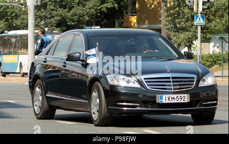 Helsinki, Finlandia. Il 16 luglio 2018. Presidente Sauli Niinistö essendo azionato al palazzo presidenziale per ospitare la riunione Credito: Hannu Mononen/Alamy Live News Foto Stock