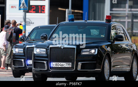 Helsinki, Finlandia. Il 16 luglio 2018. Limousine della sicurezza per la delegazione russa Credito: Hannu Mononen/Alamy Live News Foto Stock