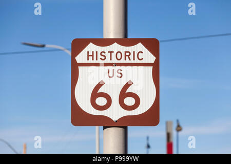 Ci storica Route 66 autostrada accedi Kingman Arizona. Foto Stock