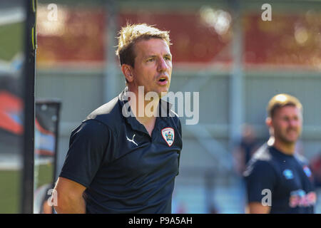 14 luglio 2018 , Moor Lane, Salford, Inghilterra; la pre-stagione amichevole , Salford FC v Barnsley FC;Daniel Stendel Foto Stock