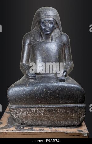 Il granito scriba statua del visir Paramessu Ramesse (I). Museo: Il Museo Egizio del Cairo. Foto Stock