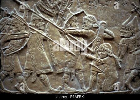 Ashurbanipal nella battaglia di Til-Tuba. Museo: Membro Hermitage di San Pietroburgo. Foto Stock