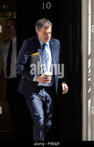 Londra, Regno Unito. 17 Luglio, 2018. Julian Smith MP, Chief Whip, foglie 10 Downing Street dopo l'ultima riunione del gabinetto prima della pausa estiva. Credito: Mark Kerrison/Alamy Live News Foto Stock