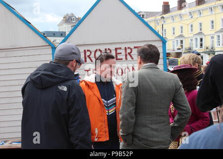 Llandudno, Regno Unito. 17 luglio 2018. Eddie Izzard. Llandudno.Galles il 17 luglio 2018. Eddie Izzard riprese sei minuti a mezzanotte in Llandudno Galles,Diretto da Andy Goddard. Credit:Mike Clarke/Alamy Live News Foto Stock