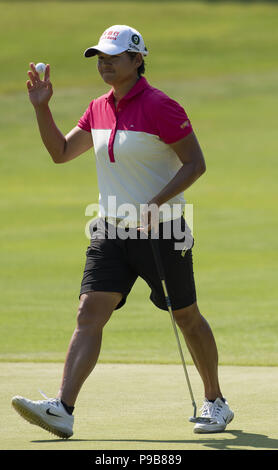 Sylvania, OH, Stati Uniti d'America. Il 15 luglio 2018. Yani Tseng riconosce la folla in LPGA Marathon Classic in Sylvania, Ohio, il 13 luglio 2018. Credito: Mark Bialek/ZUMA filo/Alamy Live News Foto Stock