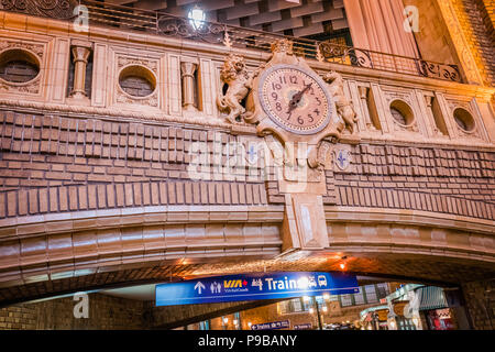 Gare du Palais o stazione Palais è la principale stazione ferroviaria e degli autobus nella città di Québec in Canada Foto Stock