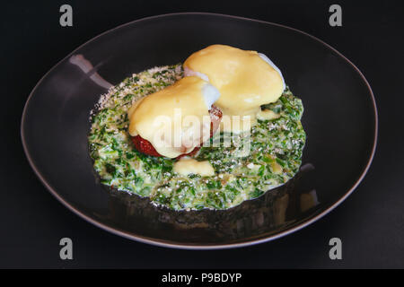 Uova Sardou prima colazione Foto Stock