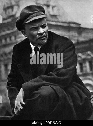 Vladimir Lenin sul Vsevobuch parata del 25 maggio 1919. Museo: Membro del Museo di Storia di Mosca. Foto Stock