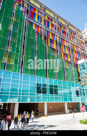 Gainesville Florida,University of Florida,campus,UF Health Shands Children’s Hospital,centro di medicina pediatrica,esterno,vetro colorato,facciata,bambino-fr Foto Stock